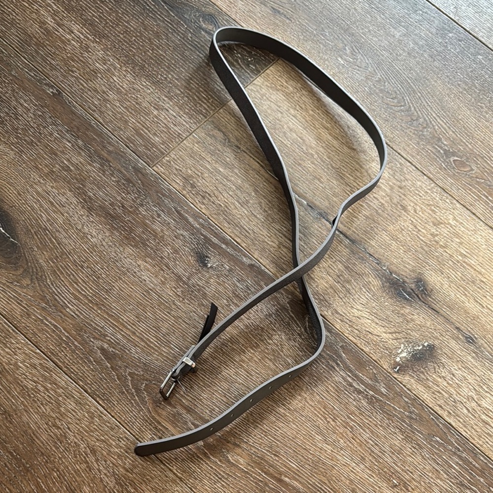 Torrid gray skinny belt 2‎